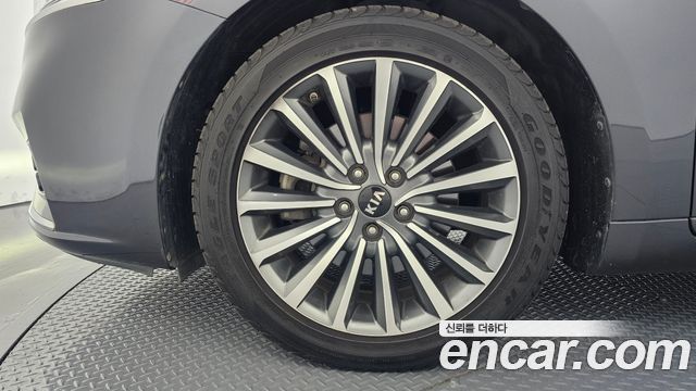 Kia K7 из Кореи Encar