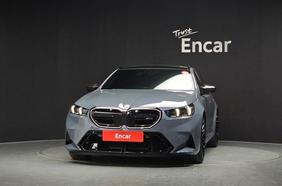 BMW M5 M5 Touring — пробег 3 962 км — фото 3 из 5