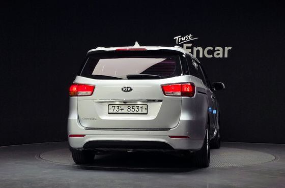 Kia Carnival 11-seater Luxury — пробег 147 535 км — фото 4 из 5