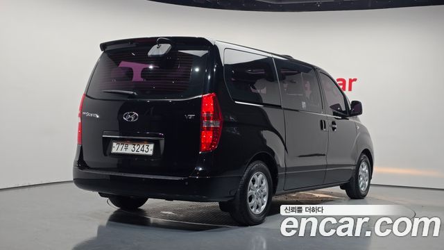 Hyundai Starex 11-Seater Wagon CVX Premium — пробег 139 730 км — фото 2 из 5
