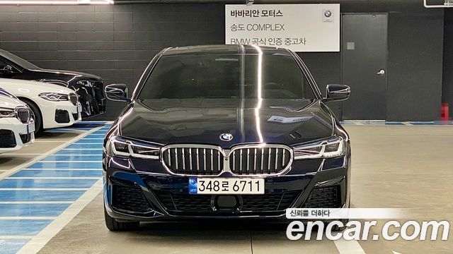 BMW 5-Series 530i M Sport Package — пробег 9 564 км — фото 3 из 5