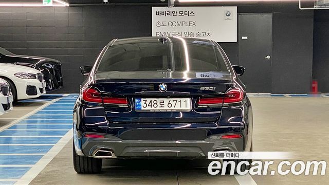 BMW 5-Series 530i M Sport Package — пробег 9 564 км — фото 4 из 5