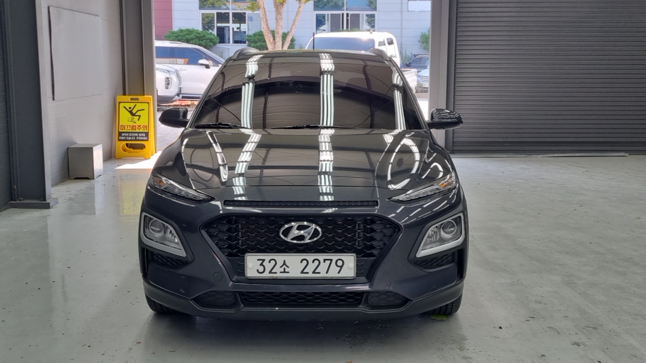 Hyundai Kona 1.6 Turbo 2WD Modern Tech — пробег 79 000 км — фото 3 из 5