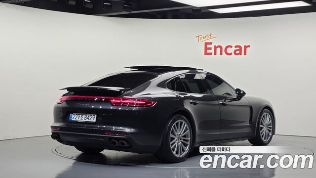Porsche Panamera 3.0 AWD — пробег 113 313 км — фото 2 из 5