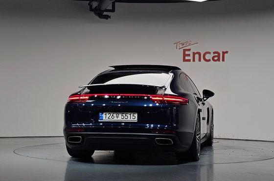 Porsche Panamera 3.0 AWD — пробег 71 029 км — фото 4 из 5