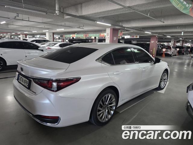 Lexus ES Executive — пробег 140 169 км — фото 4 из 5