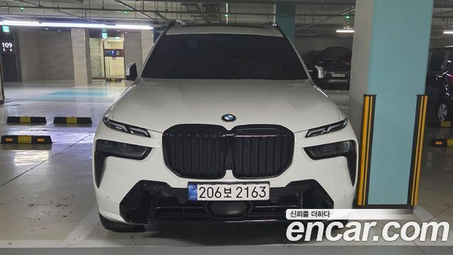 BMW X7 xDrive 40i M Sport 7STR — пробег 28 465 км — фото 1 из 5