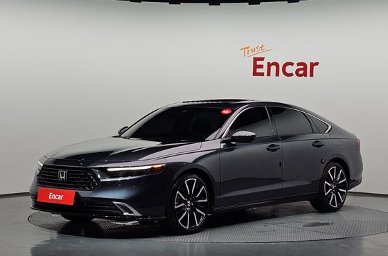 Honda Accord 2.0 Hybrid Touring — пробег 40 149 км — фото 1 из 5