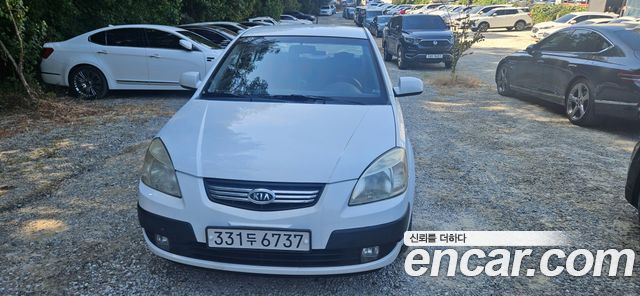Kia pride 4DR 1.6 CVVT SLX — пробег 90 000 км — фото 1 из 5