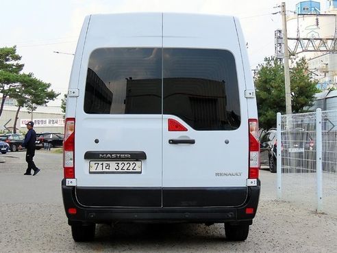 Renault (Samsung) Master 2.3 13-Seater — пробег 95 110 км — фото 4 из 5
