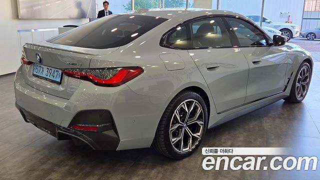 BMW i4 eDrive40 M Sports Pro — пробег 43 262 км — фото 2 из 5