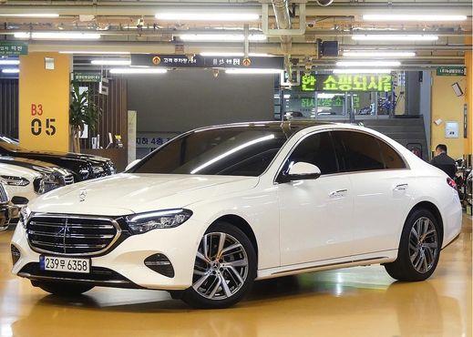 Mercedes-Benz E-Class E220d 4MATIC Exclusive — пробег 28 000 км — фото 1 из 5