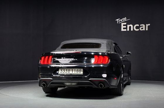 Ford Mustang Convertible — пробег 144 173 км — фото 4 из 5