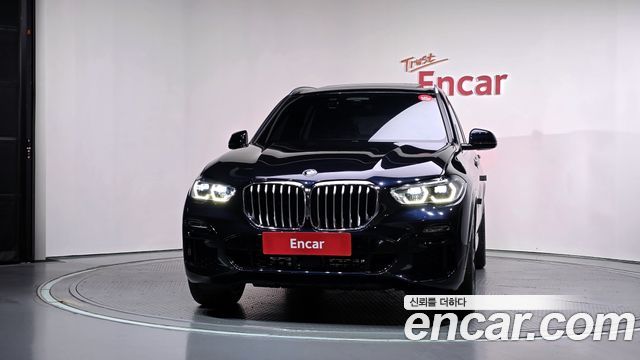 BMW X5 xDrive 45e M Sport — пробег 94 811 км — фото 3 из 5