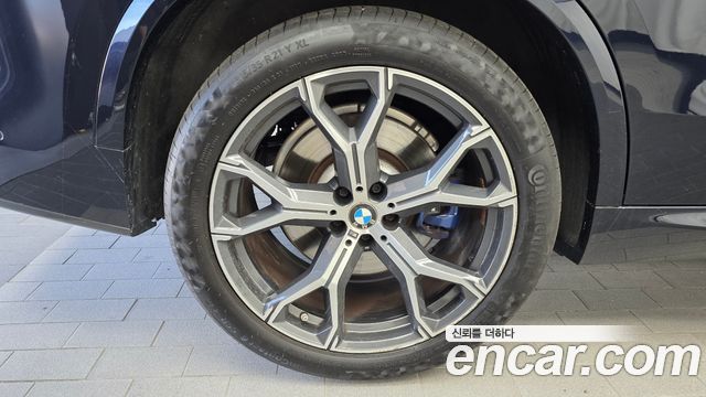 BMW X5 xDrive 45e M Sport — пробег 94 811 км — фото 5 из 5