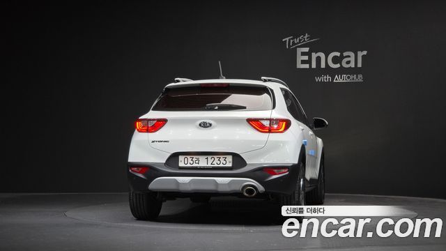 Kia Stonic из Кореи Encar