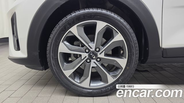 Kia Stonic из Кореи Encar