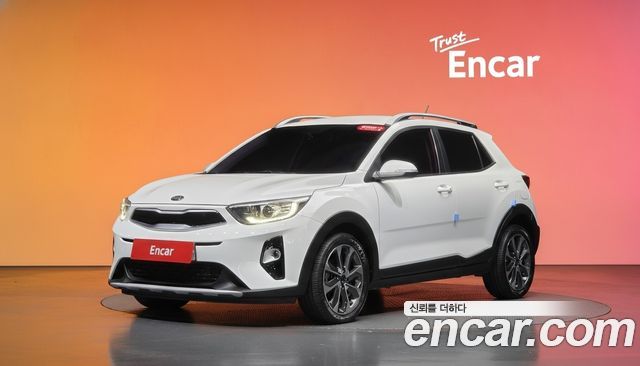 Kia Stonic из Кореи Encar