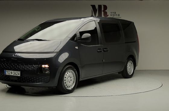 Hyundai Staria Tourer 11-Seater Smart — пробег 71 100 км — фото 1 из 5