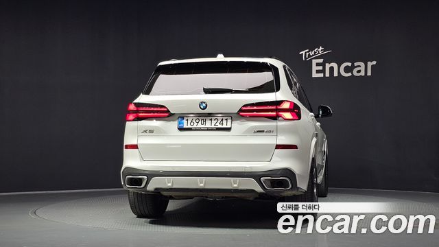 BMW X5 xDrive 40i M Sport — пробег 8 121 км — фото 4 из 5