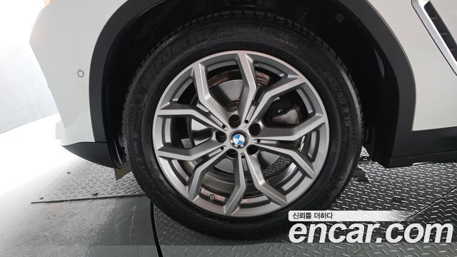 BMW X4 xDrive20i xLine — пробег 61 627 км — фото 5 из 5