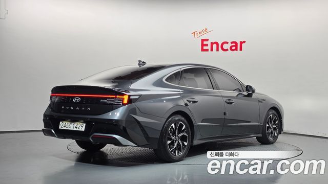 Hyundai Sonata 2.0 Premium — пробег 77 307 км — фото 2 из 5