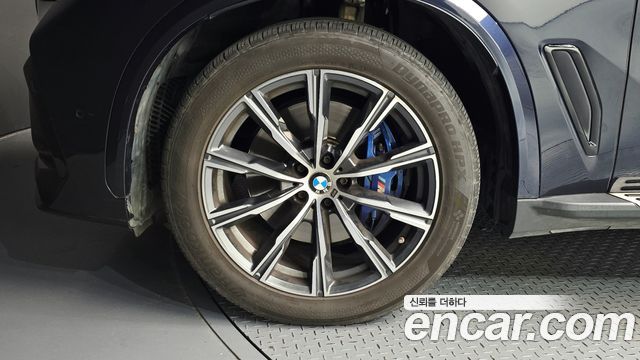 BMW X5 xDrive 30d M Sport — пробег 185 641 км — фото 5 из 5