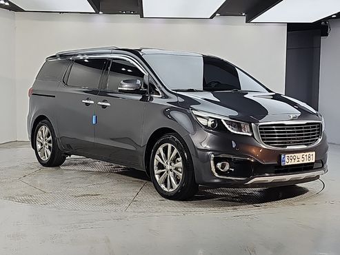 Kia Carnival 9-seater Noblesse — пробег 197 000 км — фото 2 из 5