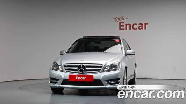 Mercedes-Benz C-Class C200 CGI AVANTGARDE — пробег 57 850 км — фото 3 из 5