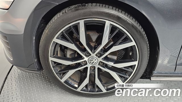 Volkswagen Golf из Кореи Encar