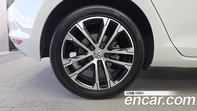 Volkswagen Golf из Кореи Encar