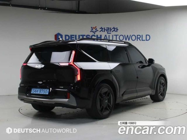 Kia EV9 Long Range 4WD GT Line — пробег 86 187 км — фото 4 из 5