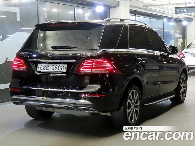 Mercedes-Benz GLE-Class GLE250 d 4MATIC — пробег 286 721 км — фото 4 из 5