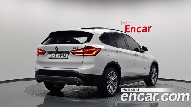 BMW X1 xDrive 20d Joy — пробег 122 204 км — фото 2 из 5