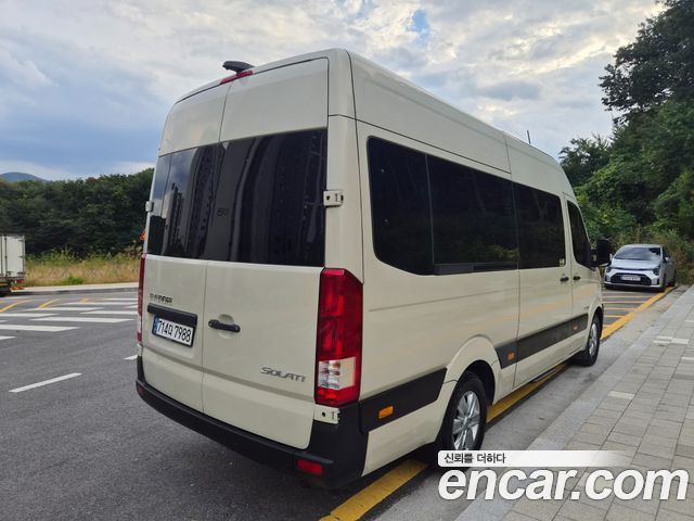 Hyundai Solati 15-seater Luxury — пробег 115 000 км — фото 3 из 5