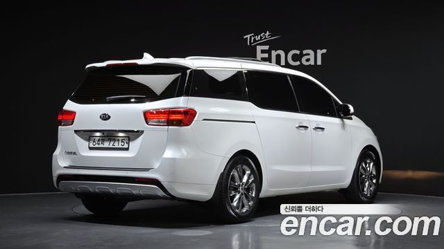 Kia Carnival из Кореи Encar