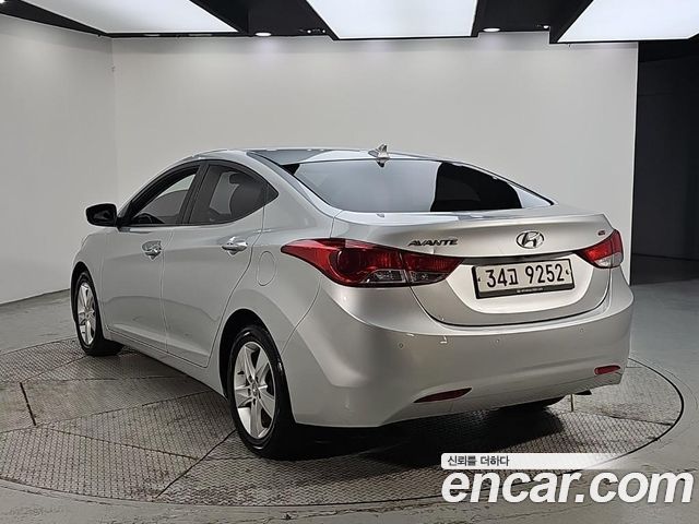Hyundai AVANTE M16 GDI Avenue — пробег 107 397 км — фото 3 из 5