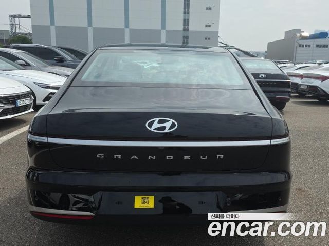 Hyundai Grandeur 2.5 Gasoline  2WD Premium — пробег 4 км — фото 4 из 5