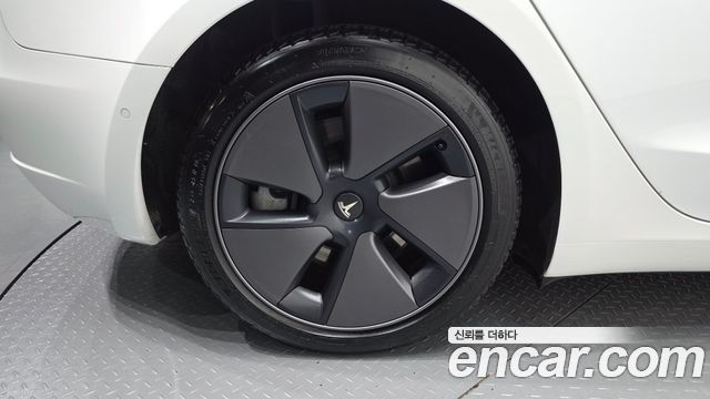 Tesla Model 3 Long Range AWD — пробег 73 998 км — фото 5 из 5
