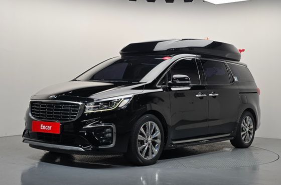 Kia Carnival 9-Seater Hi-Limousine Prestige — пробег 143 909 км — фото 1 из 5
