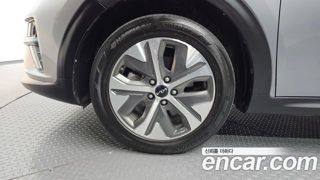 Kia Niro Prestige — пробег 71 869 км — фото 5 из 5