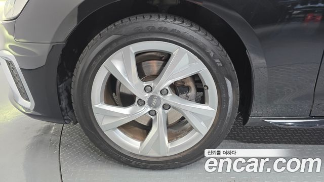 Audi A4 из Кореи Encar