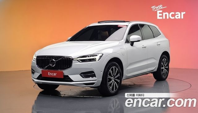 Volvo XC60 T8 Inscription — пробег 60 323 км — фото 1 из 5
