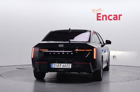 Hyundai AVANTE 2.0 Inspiration — пробег 21 км — фото 4 из 5