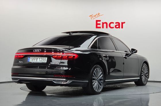 Audi A8 60 TFSI Quattro LWB — пробег 76 814 км — фото 2 из 5
