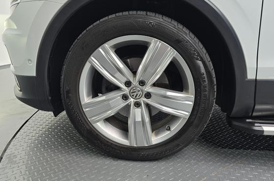 Volkswagen Tiguan 2.0 TDI 4Motion Prestige — пробег 87 419 км — фото 5 из 5