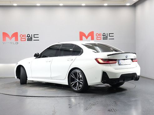 BMW 3-Series 320i M Sport — пробег 26 077 км — фото 4 из 5