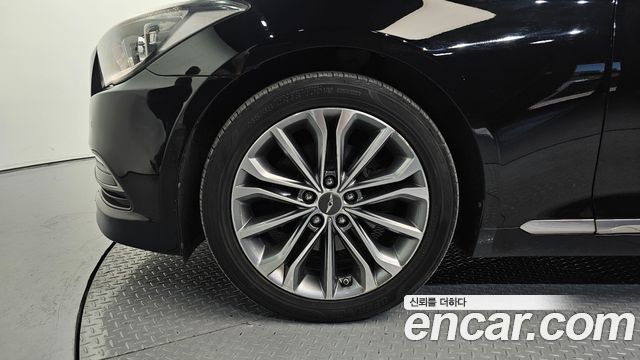 Hyundai Genesis из Кореи Encar