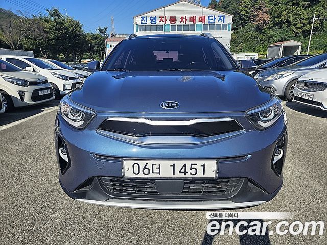 Kia Stonic из Кореи Encar