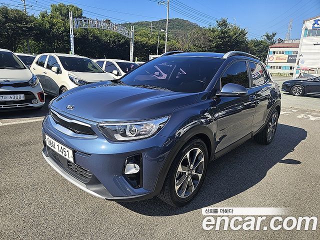 Kia Stonic из Кореи Encar